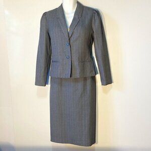 Vintage Gray pinstripe suit SZ 13 Fitted flattering office classic wardrobe stap